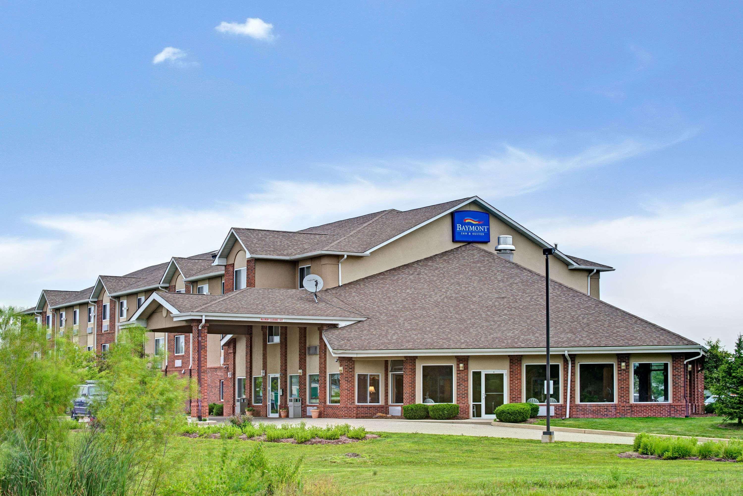 Baymont By Wyndham Indianapolis Hotel Екстериор снимка